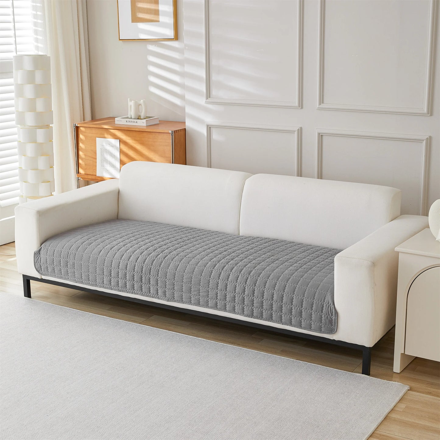 1pc Solid Quilted Anti-Slip Sofa Cover